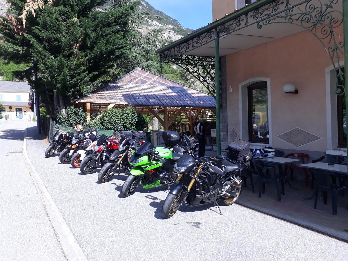 Hotel La Gare LʼArgentière-la-Bessée Kültér fotó